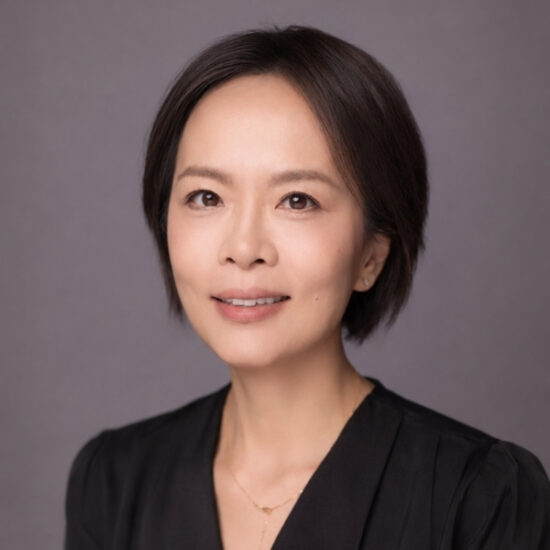 Dr. Elaine J. Yuan, Professor in UIC's online MA in Communication